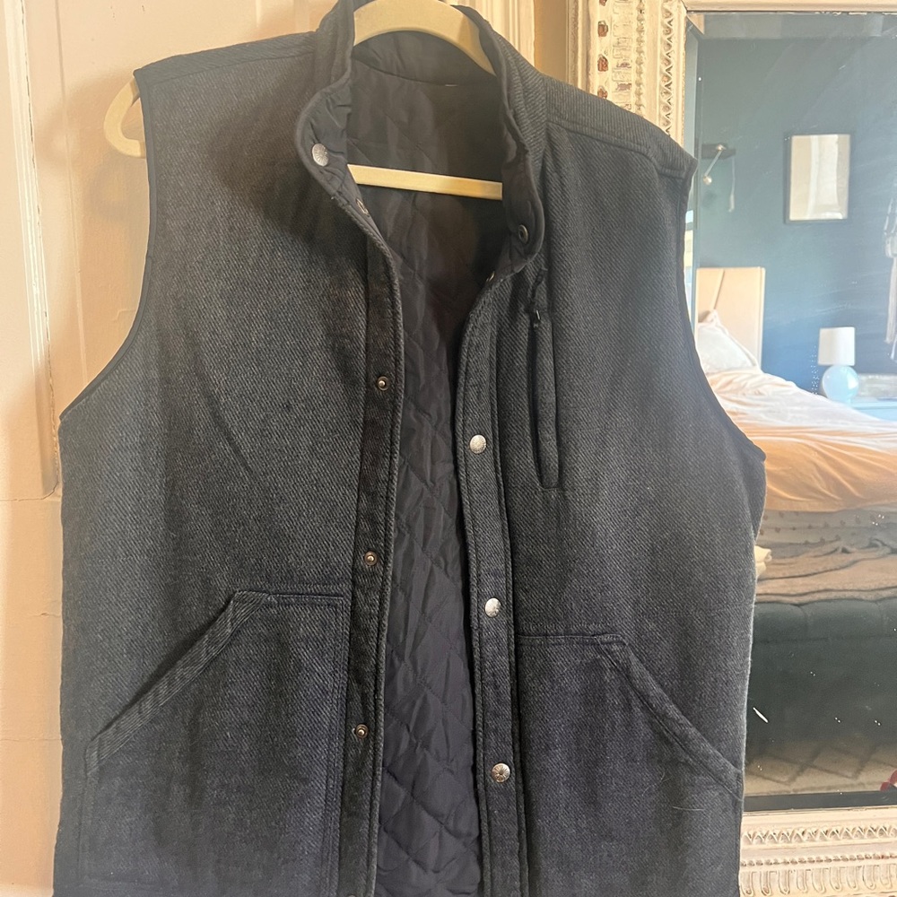 Men's Black Quilted Vest